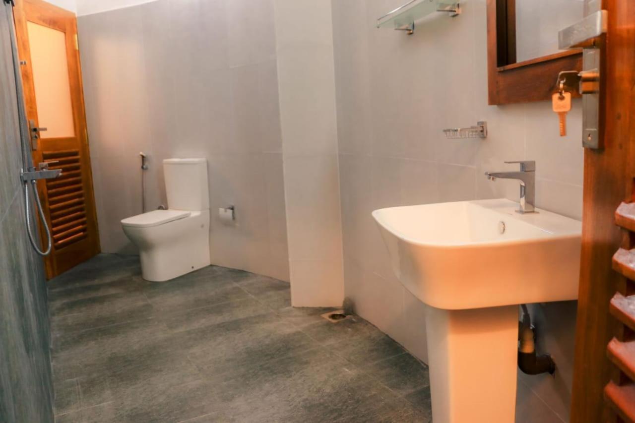 Senu Lagoon Villa Тангале Екстериор снимка