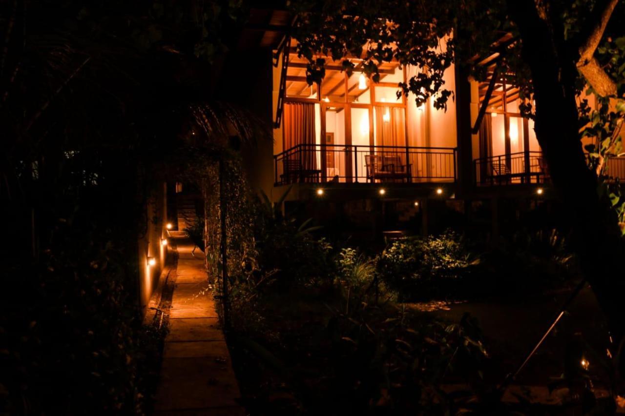 Senu Lagoon Villa Тангале Екстериор снимка