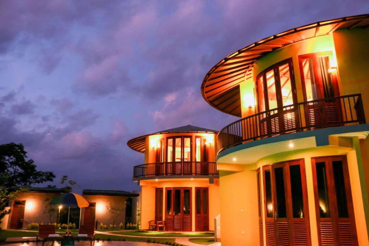 Senu Lagoon Villa Тангале Екстериор снимка